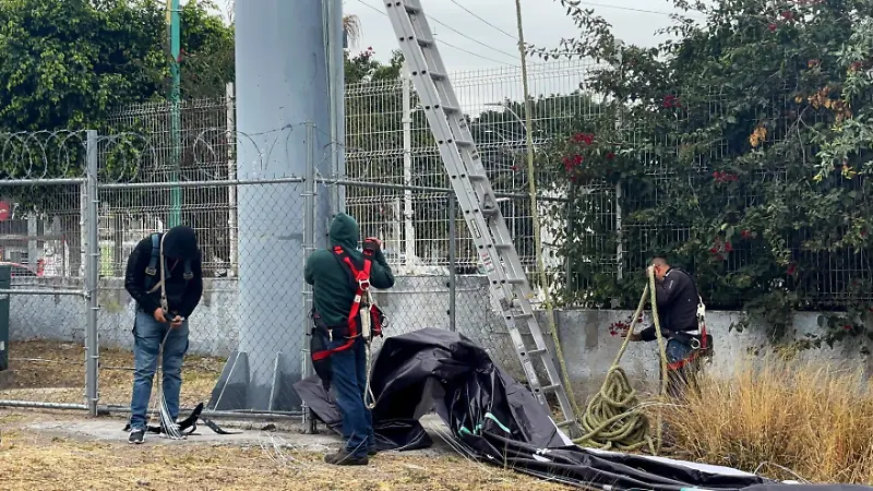 Instaladores de anuncios espectaculares_Gerardo Tavarez